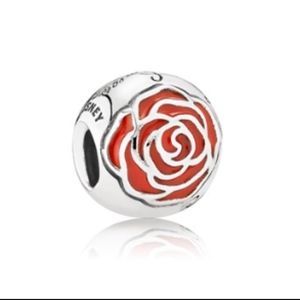 Pandora: Disney, Belle's Enchanted Rose Charm